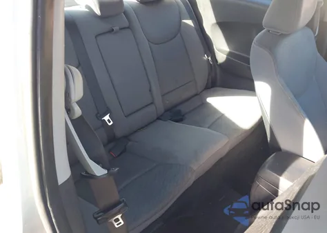 2013 Hyundai Elantra Gs z USA, uszkodzony, nr VIN KMHDH6AE4DU014744